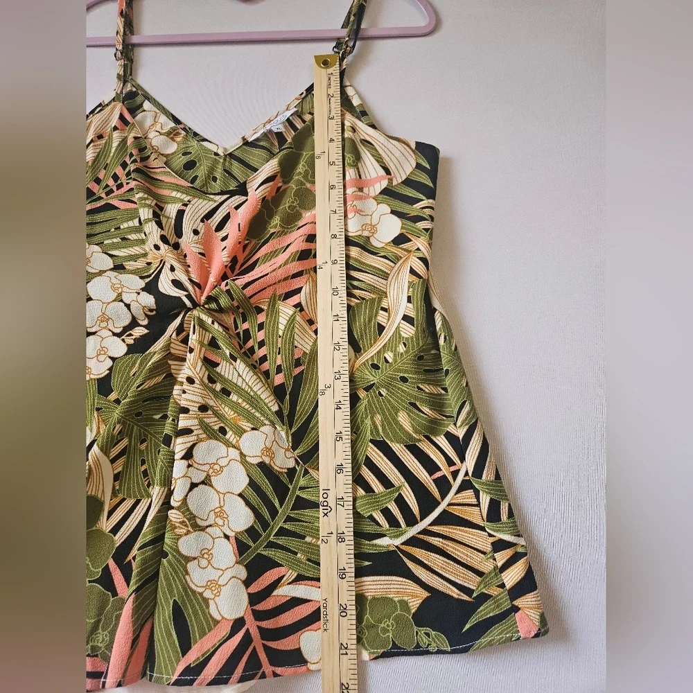 Marquis - Women's Size XL  Green and Pink Fitted Camisole - Picture 3 of 6